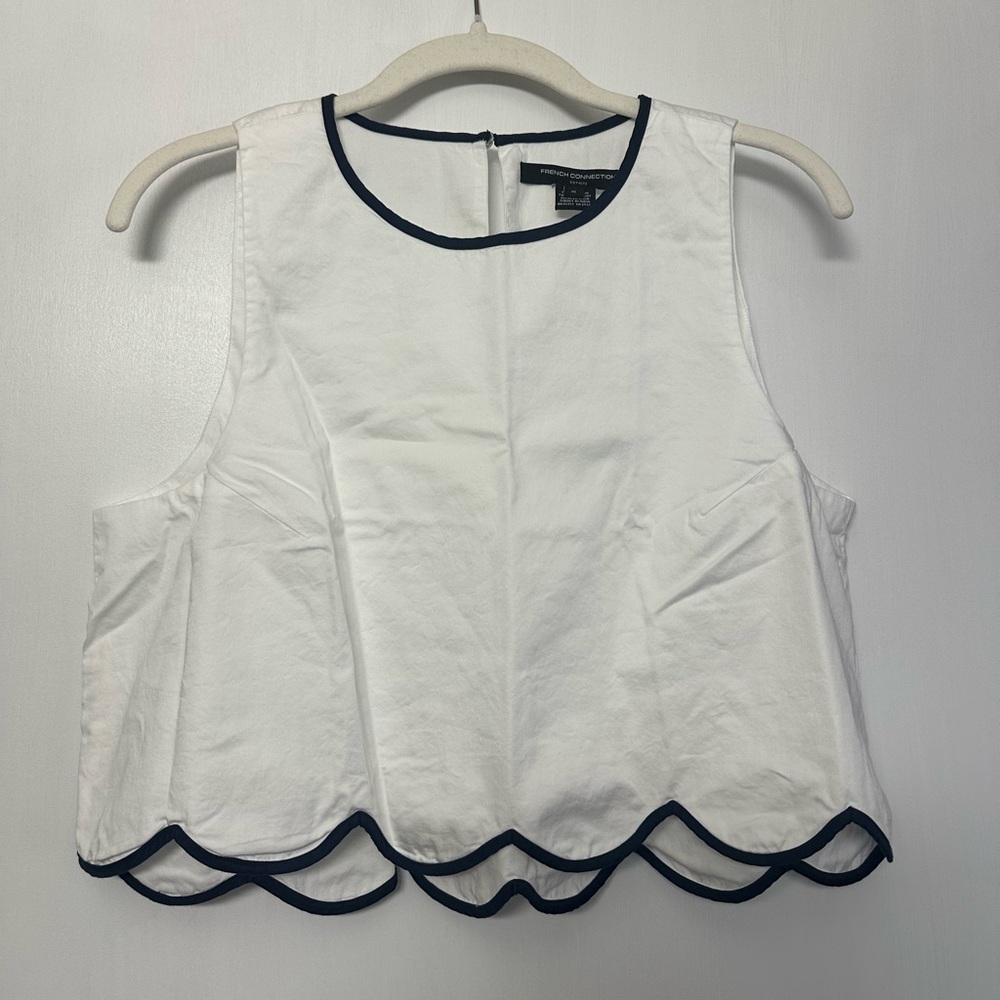 French Connection White and Navy Scalloped Crop Top - Picture 4 of 9